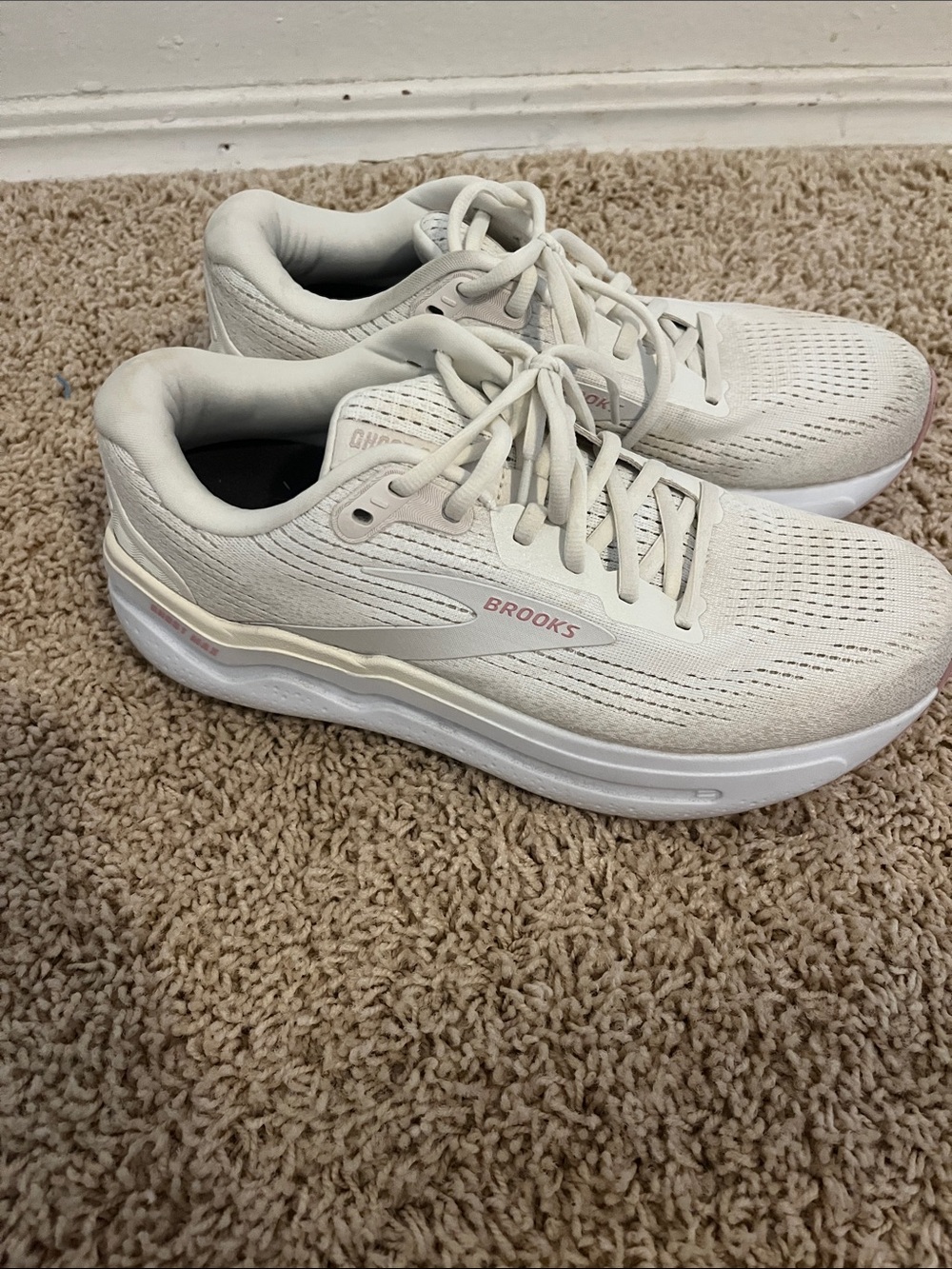Brooks Women's Running Shoes in Cream with Pink Logo